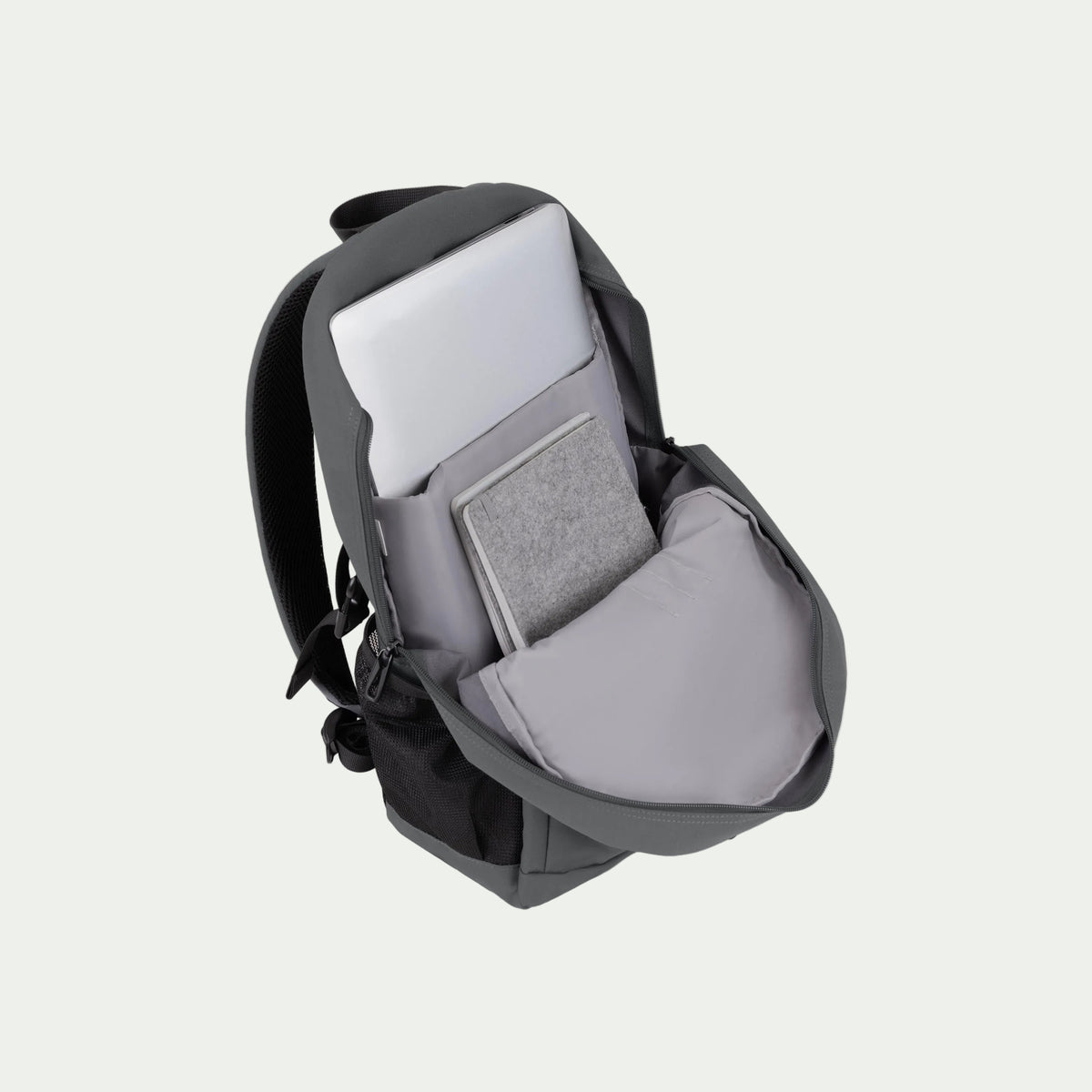 Swiss Mobility Urban Pro Backpack Grey, open laptop compartment with laptop