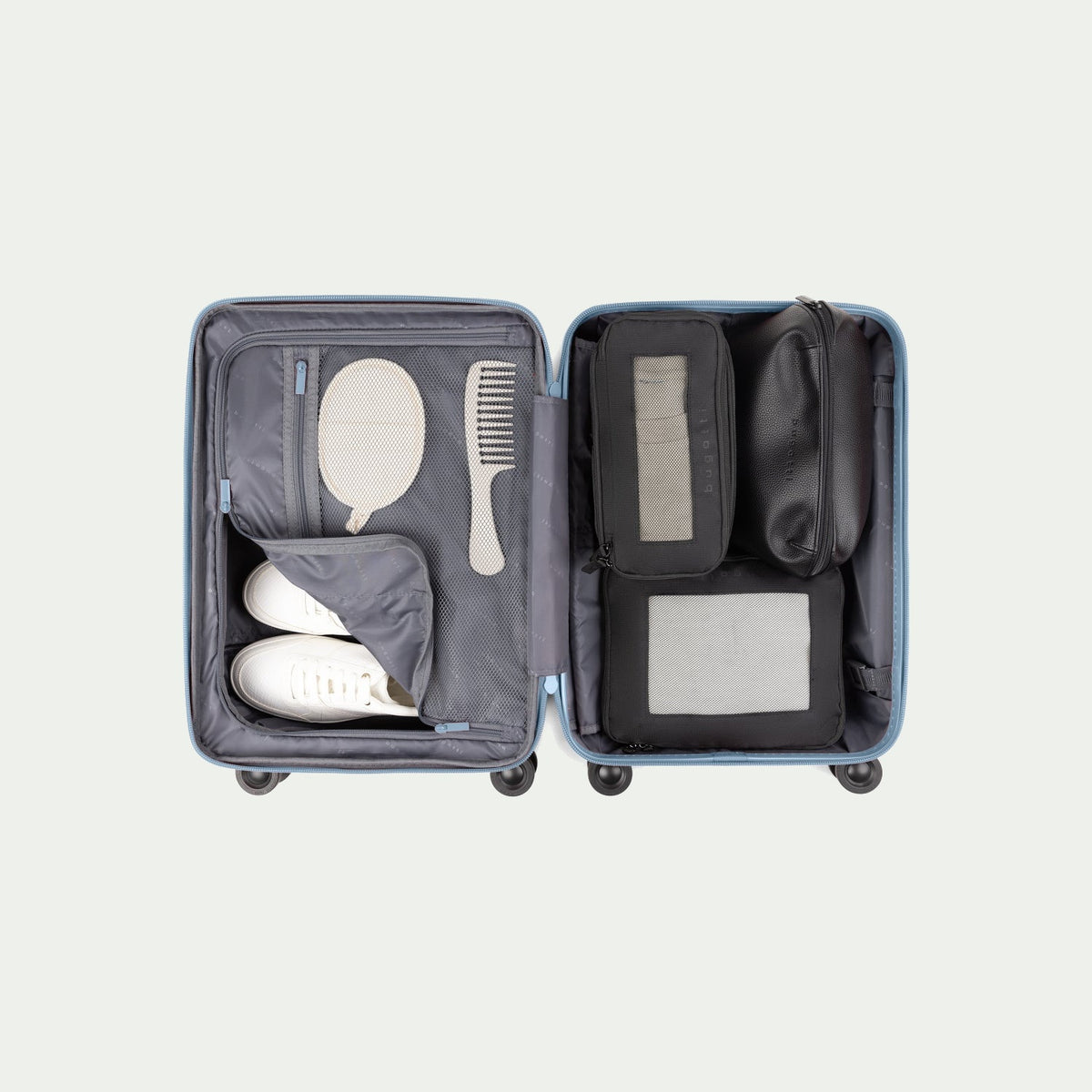 Bugatti Birmingham carry-on luggage in blue – interior view