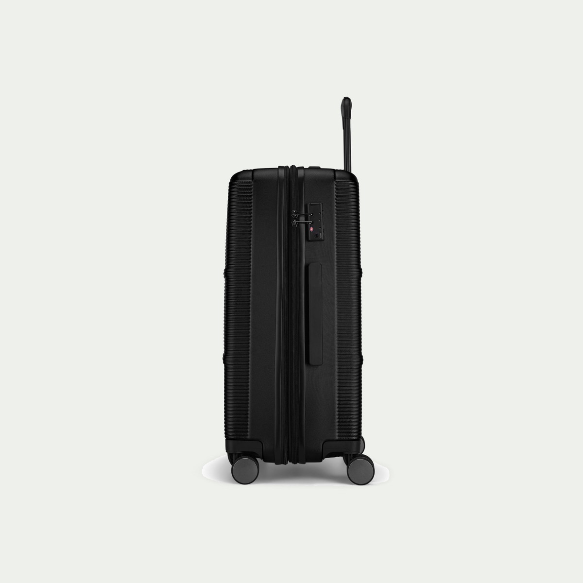 Bugatti Brussels 24-inch suitcase in black, side view