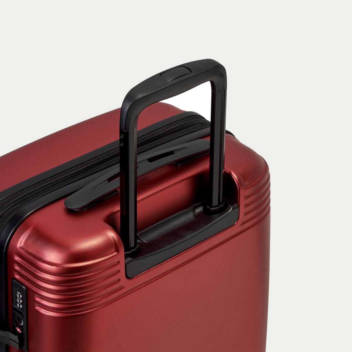 Bugatti Nashville carry-on suitcase in red, telescopic handle and top panel close-up