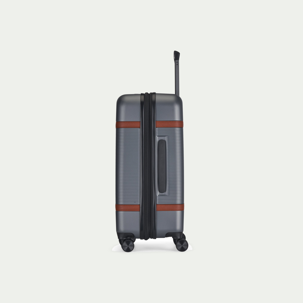 Bugatti Wellington 24-inch suitcase in silver (pewter), side view