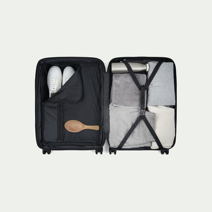 Bugatti Nashville red luggage – interior organization