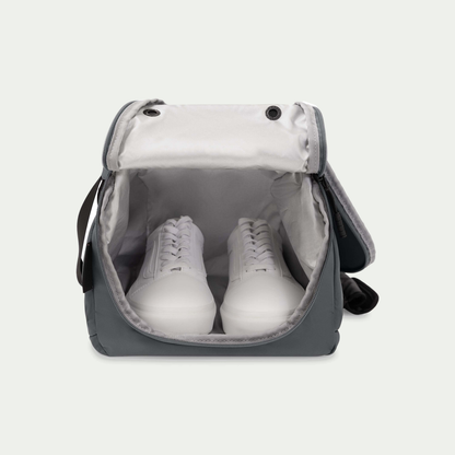Swiss Mobility Active City Duffle Bag Grey, open shoe compartment with shoes