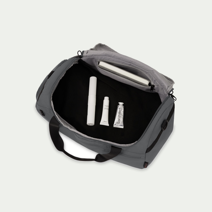 Swiss Mobility Urban Pro Duffle Bag Grey, open main compartment with toiletries