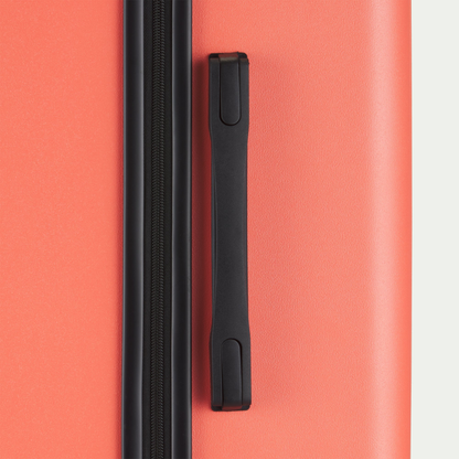 Swiss Mobility CPH coral HLG5628SM large suitcase from HLG5602SM two-piece set, handle close-up