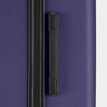 Swiss Mobility CPH navy HLG5628SM large suitcase from HLG5602SM two-piece set, handle close-up