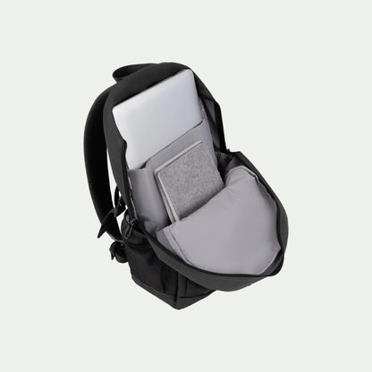 Swiss Mobility Urban Pro Backpack Black, open laptop compartment with laptop