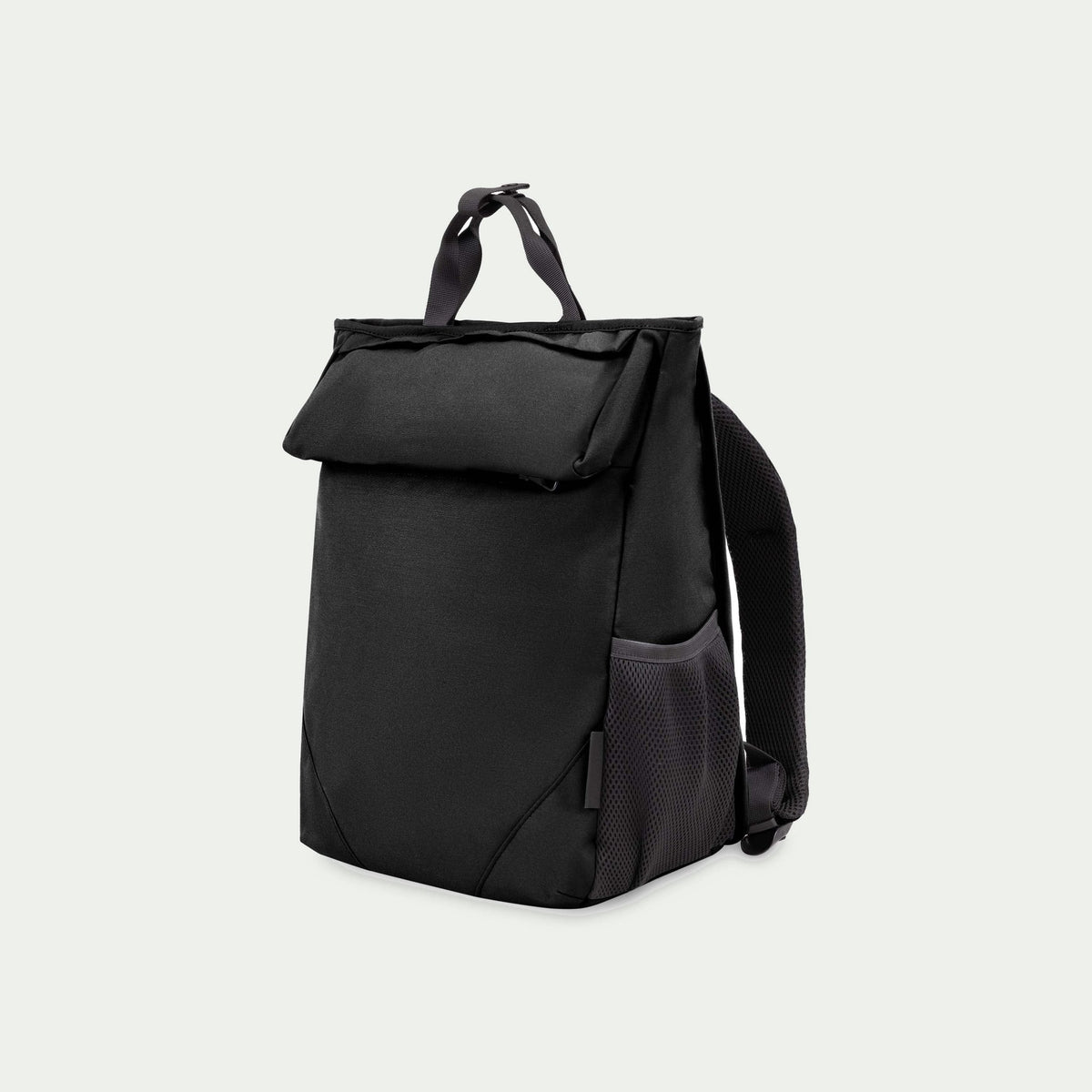 Swiss Mobility Urban Pro Backpack Black, three-quarter view